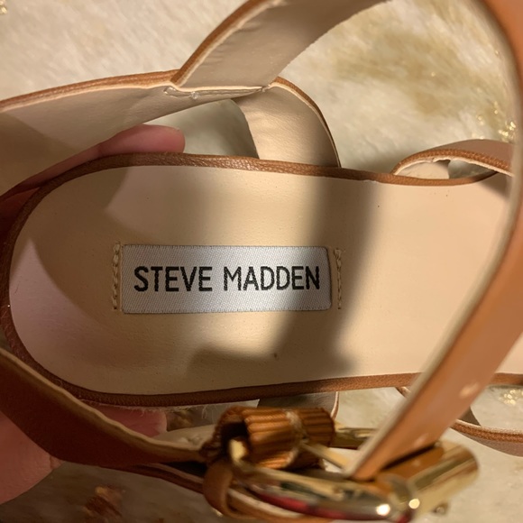 Steve Madden Valery Leather Wedges - Picture 3 of 5